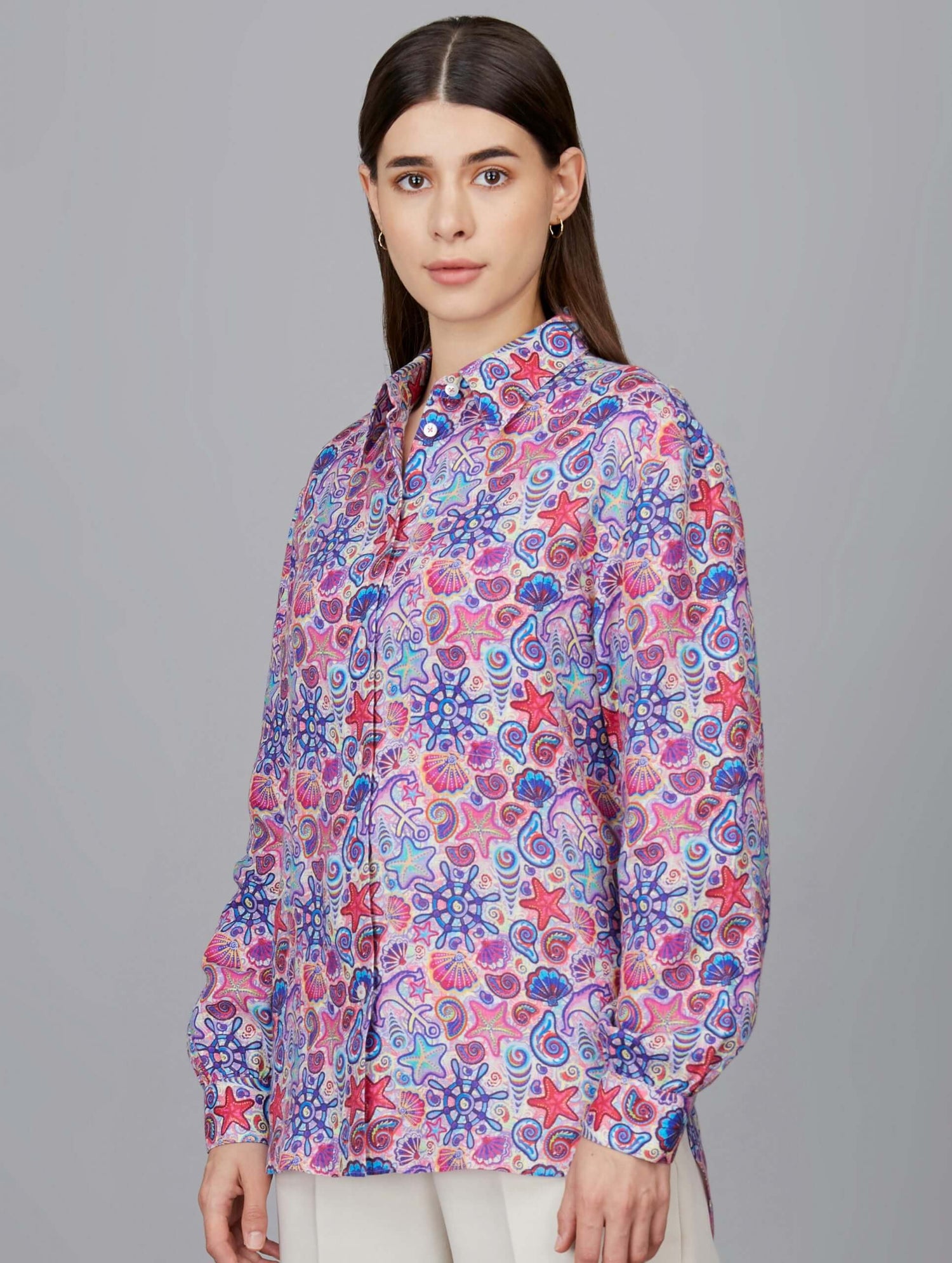 Square-Cut Loose Shirt