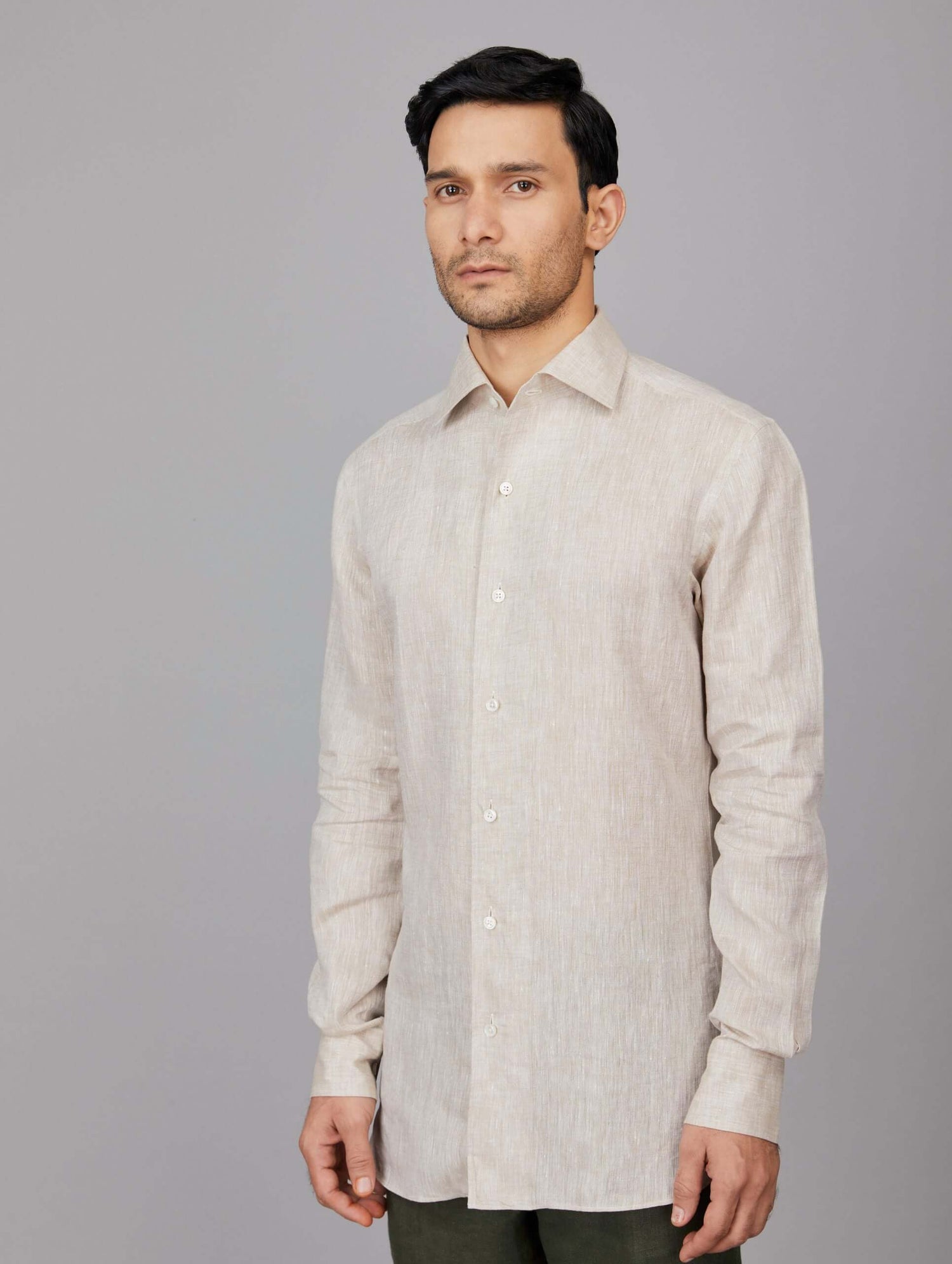 Linen Shirt with One-Piece Cutaway Collar