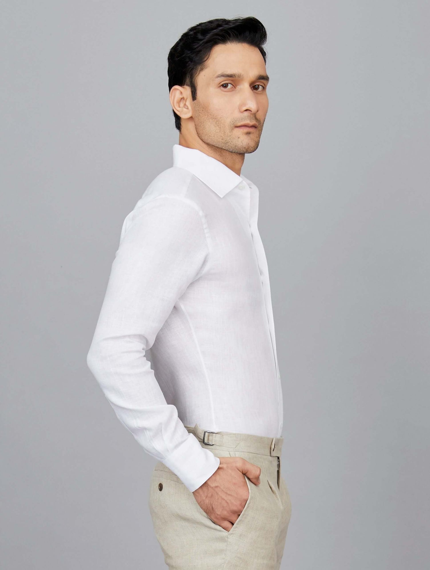 Linen Shirt with One-Piece Cutaway Collar