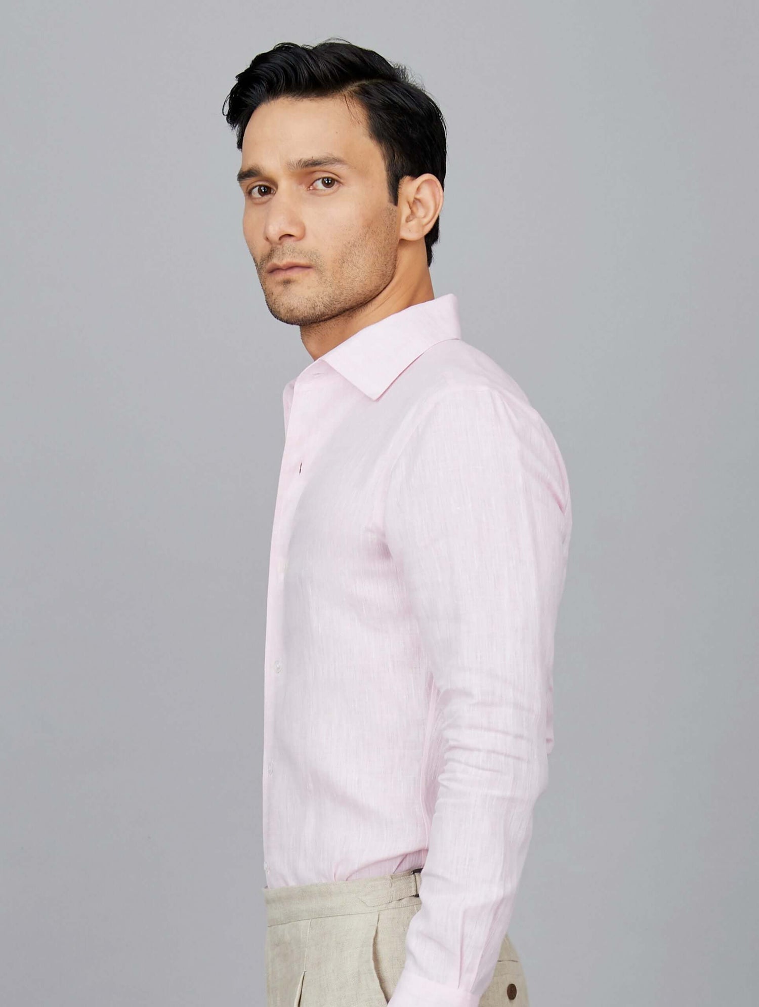 Linen Shirt with One-Piece Cutaway Collar