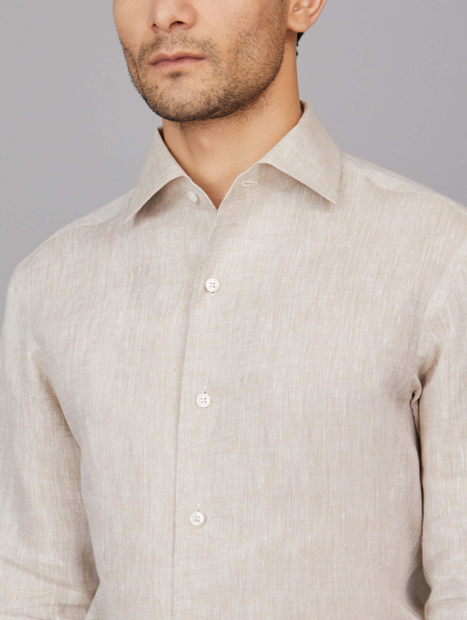 Linen Shirt with One-Piece Cutaway Collar