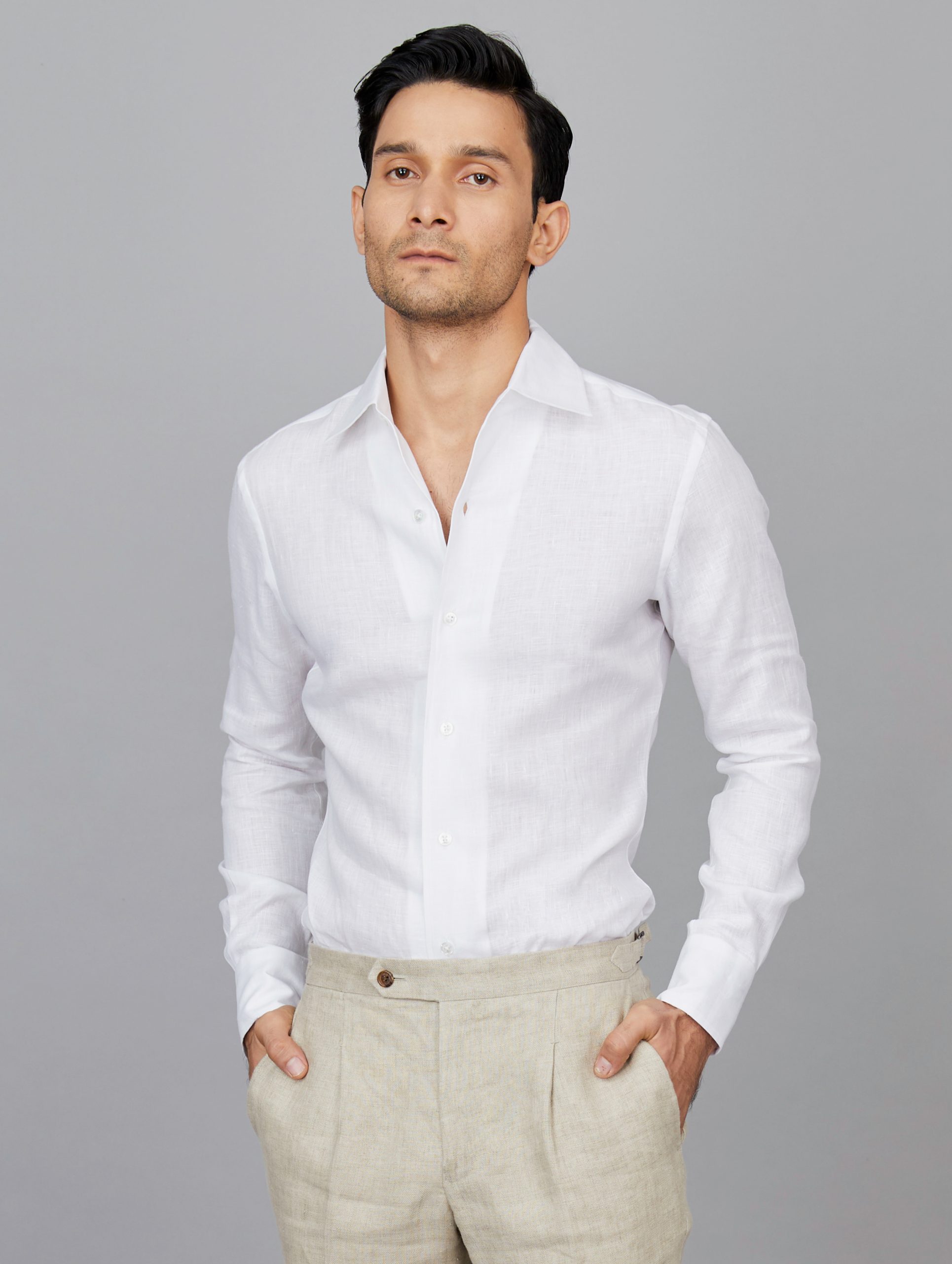 Linen Shirt with One-Piece Cutaway Collar in White